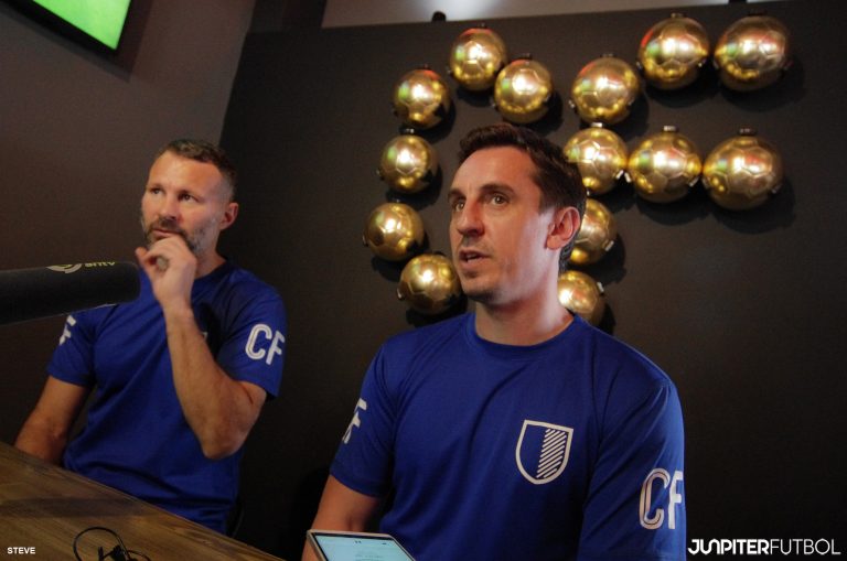 Ryan Giggs & Gary Neville Launched Cafe Football Singapore