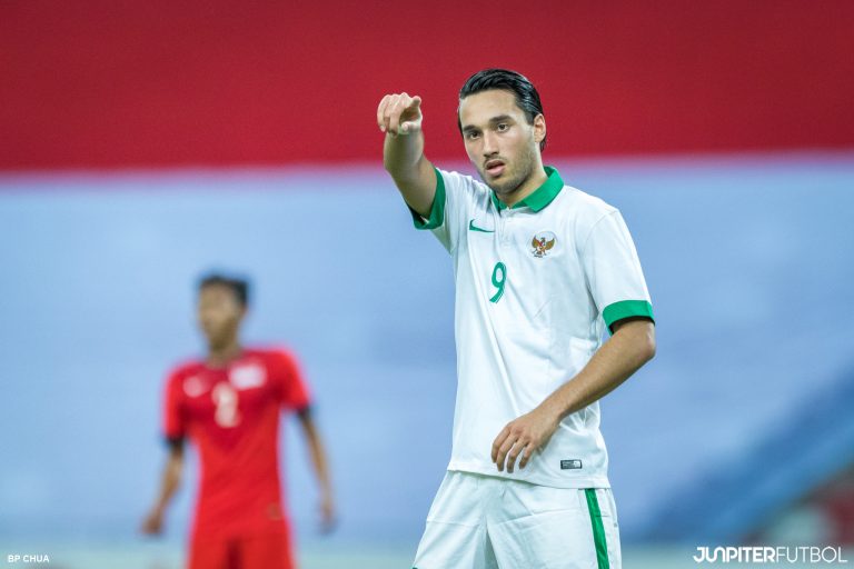 Has Starlet Ezra Walian Regretted Taking Up Indonesian Citizenship?